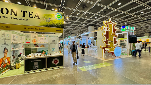 Trà cổ truyền Việt tại hội chợ giao thương quốc tế 